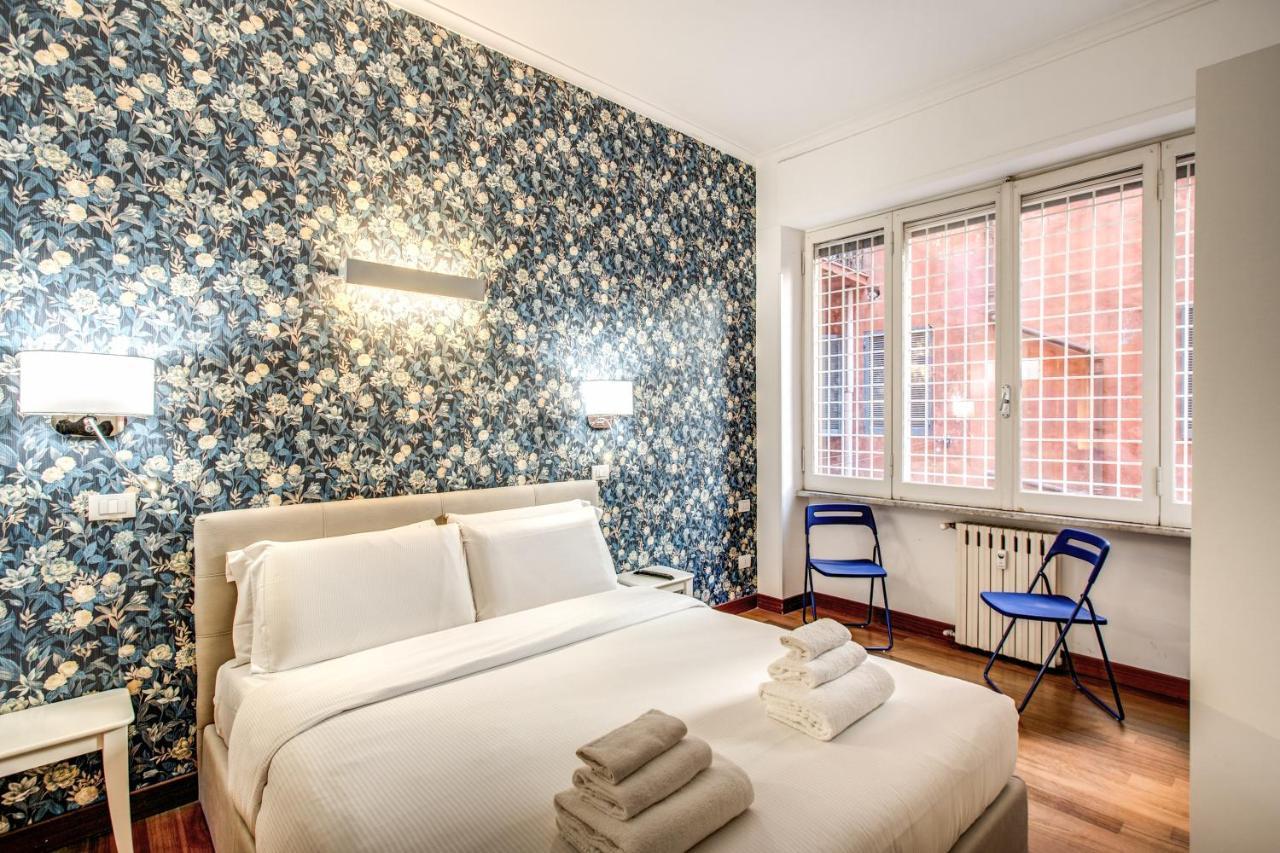 Holiday Apartment Bernini Near The Trevi Fountain - 4 Bedroom Řím Exteriér fotografie